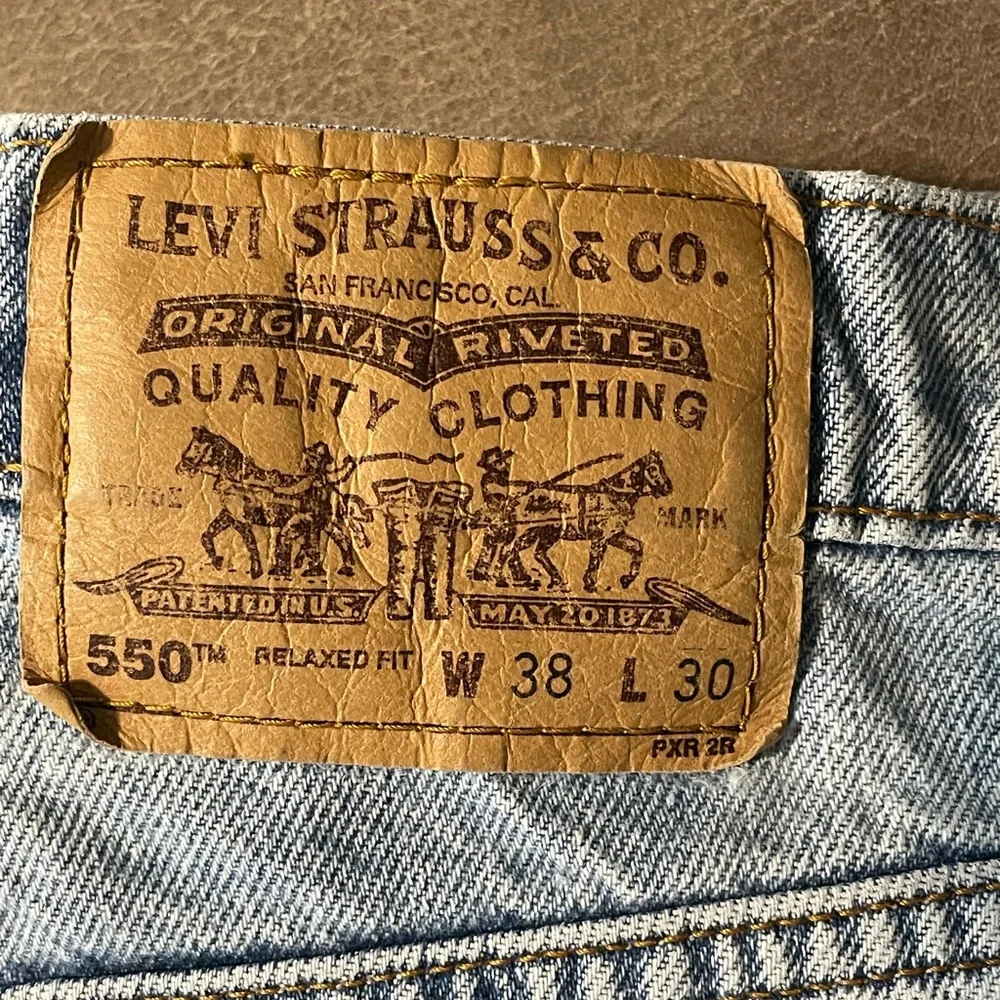Levis levi 550
